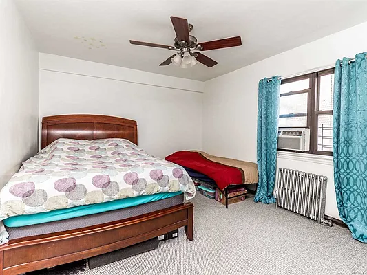 Sold by Douglas Elliman | media 23