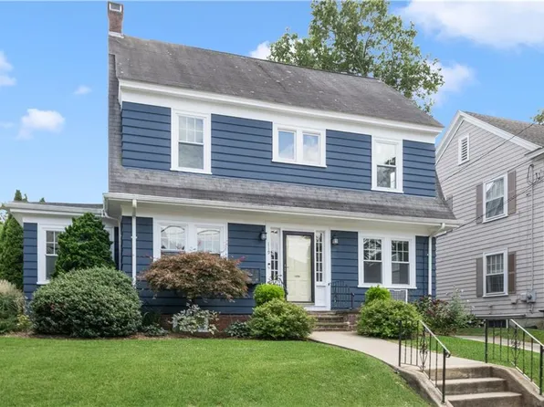 119 Upton Ave, Providence, RI 02906