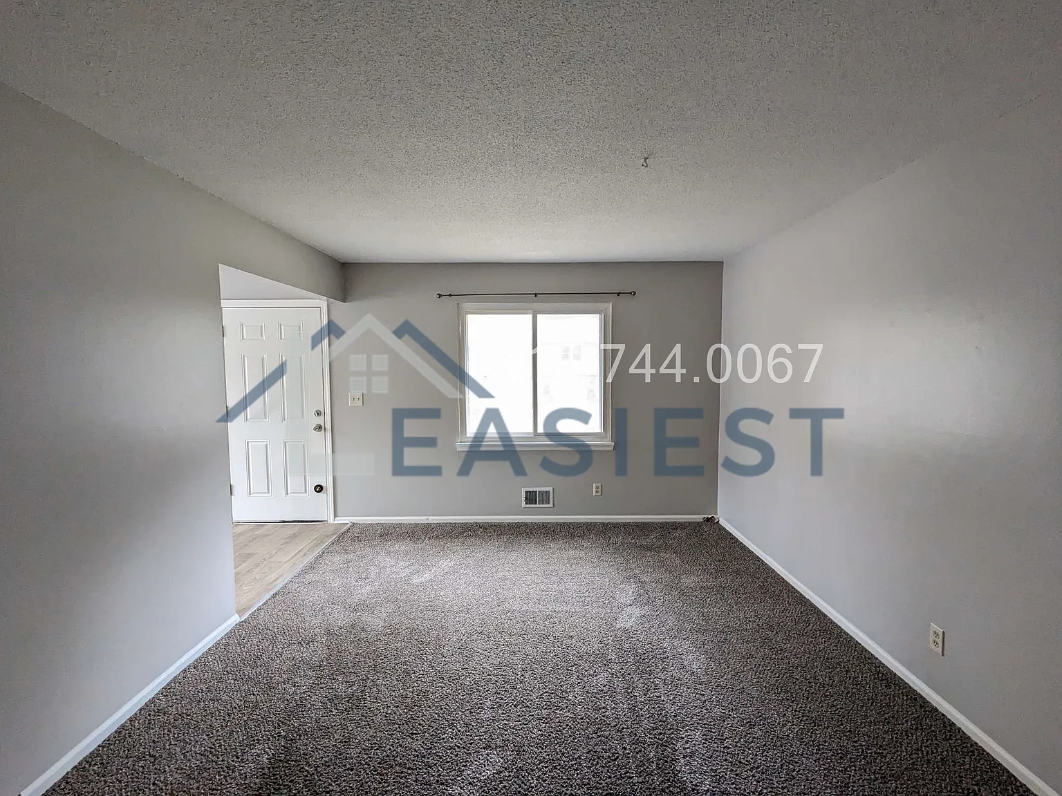 3 bed, 1000 sqft, $1,345 — Photo 3