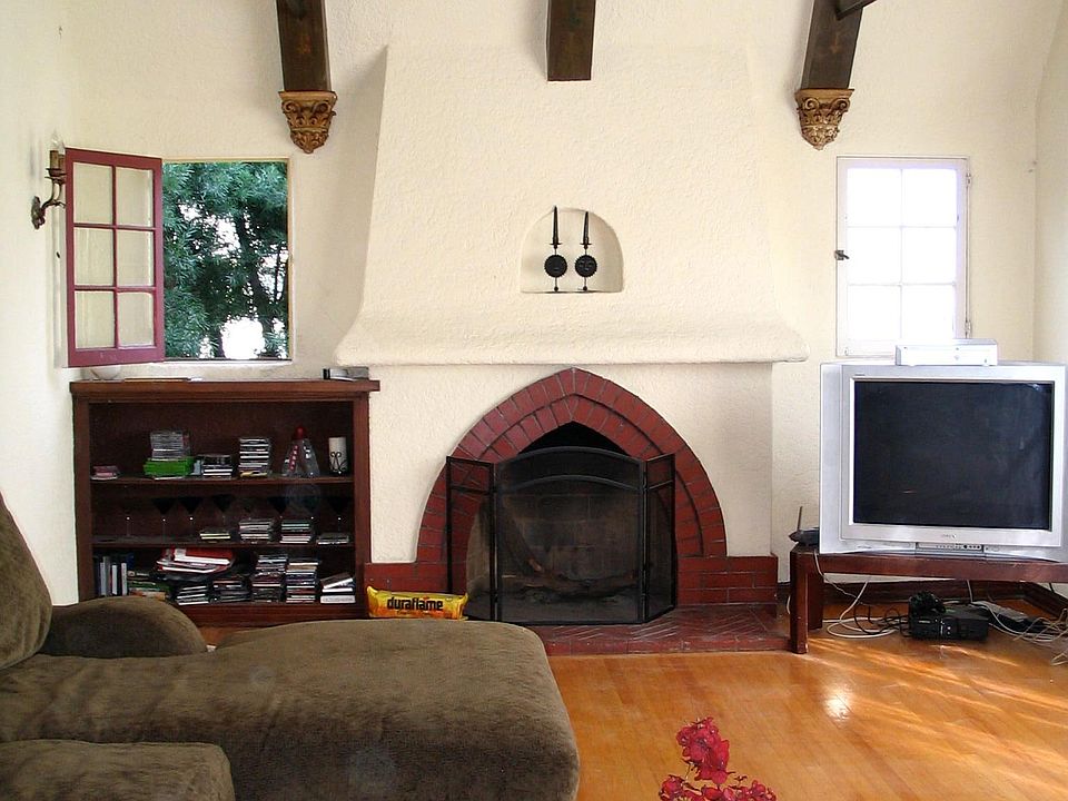 1st image of 2250 W 20th St