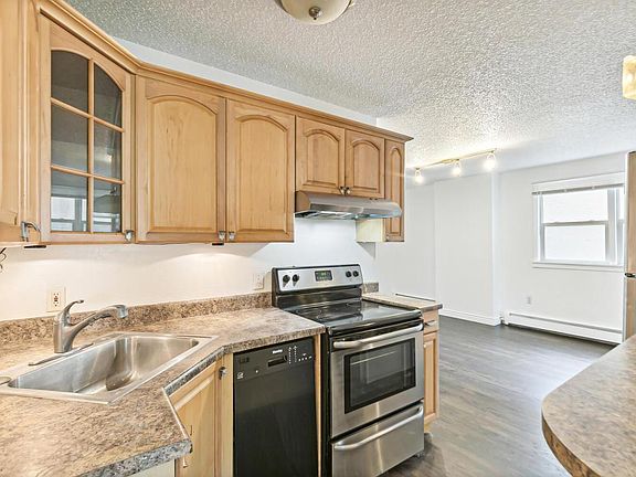 Kitchen, Again, when Vacant