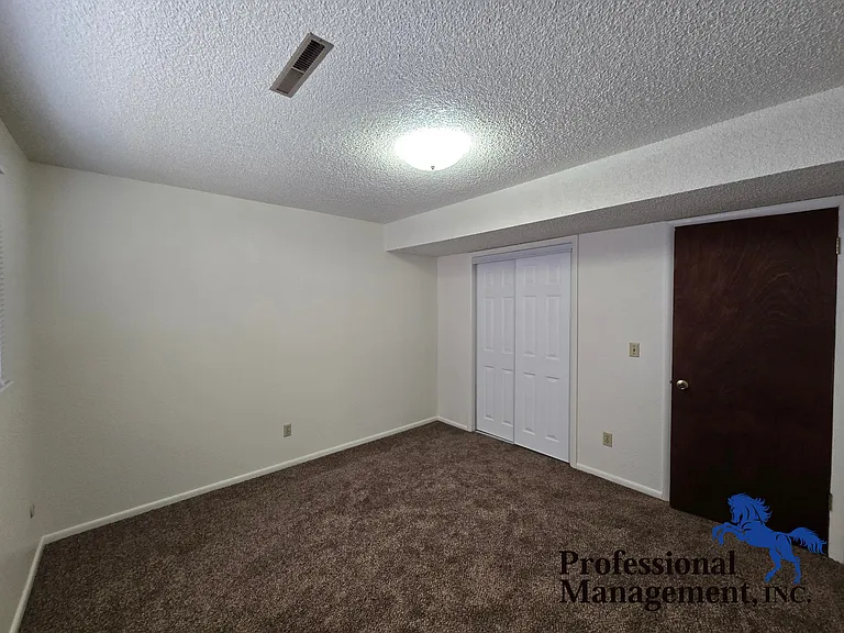 809 N 16th St #7 — Photo 7
