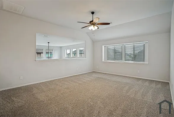 812 Woodview Ct — Photo 11
