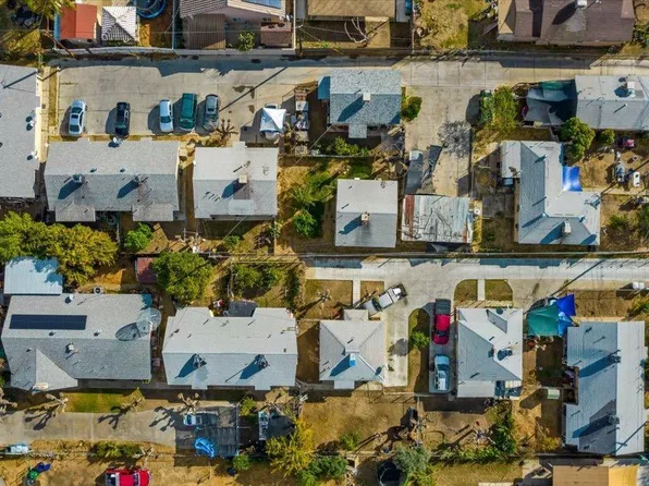 294 Langford Ave, Arvin, CA 93203