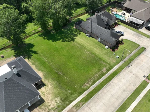 697 Victoria Dr, Berwick, LA 70342