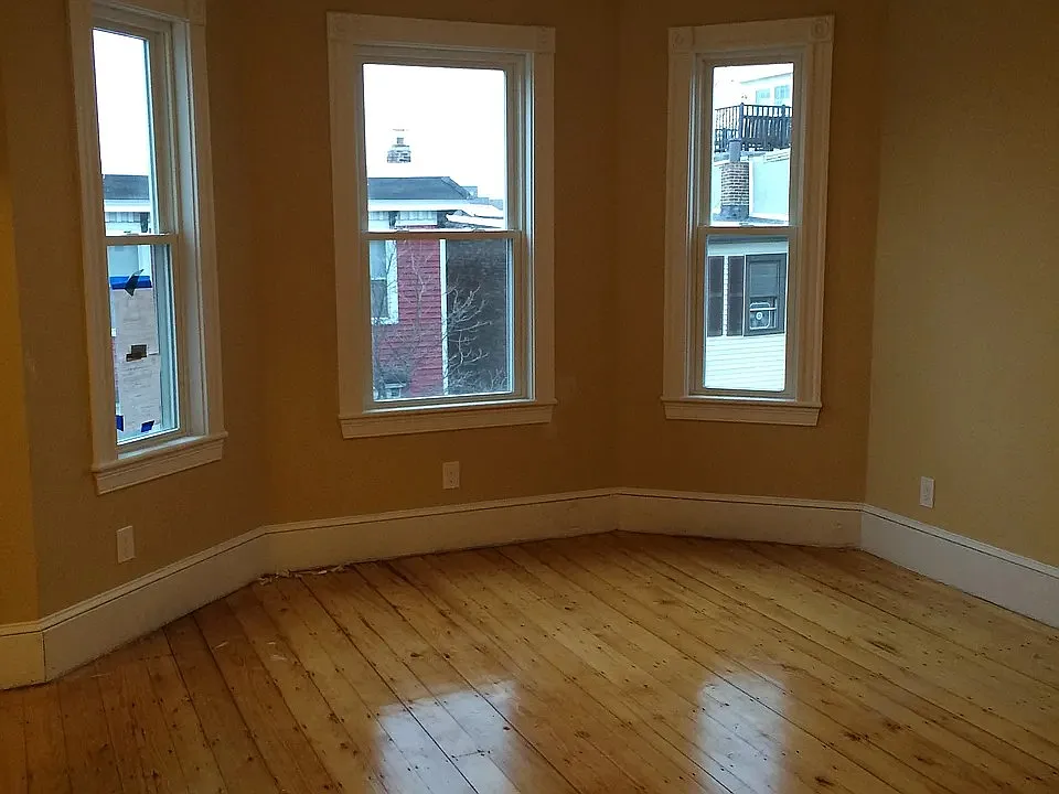 3 bed, 1000 sqft, $3,850 — Photo 4