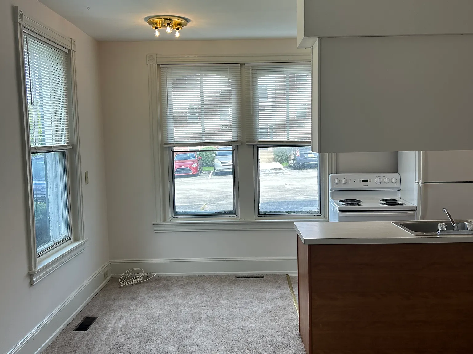 2 bed, 900 sqft, $1,750 — Photo 4