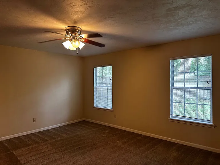 7206 Jaffrey Ct — Photo 9