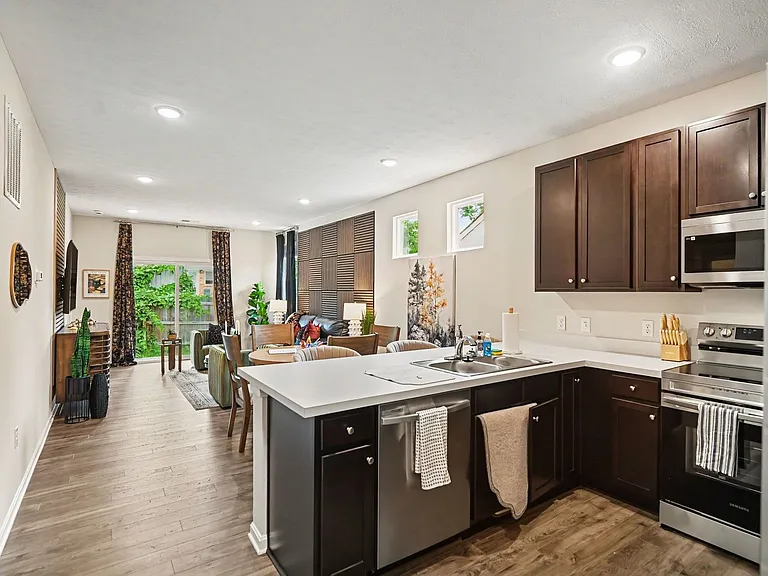 2466 Houston Rd — Photo 10