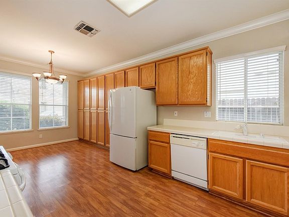 5th image of 217 Kodiak Ct