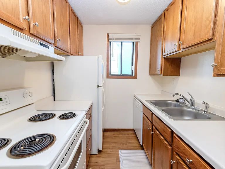 Randolph Avenue | 1743 — Photo 10