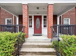 203 Fuller St #2, Brookline, MA 02446