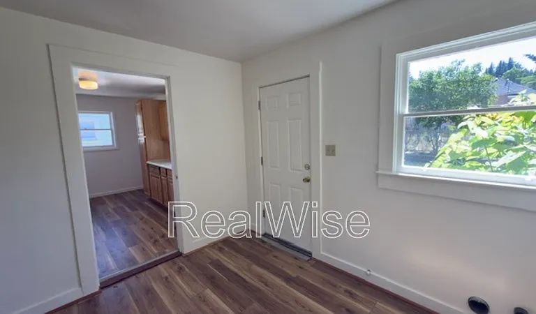 1105 SE Pine St — Photo 12