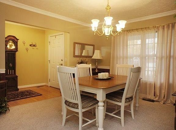 5th image of 986 Apple Blossom Ln