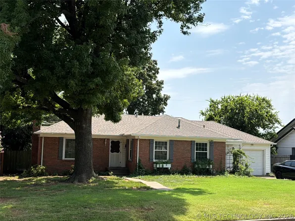 2358 S Delaware Ct, Tulsa, OK 74114
