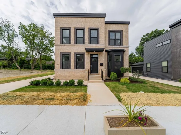 1866 Woodlawn Ave E, Cleveland, OH 44106