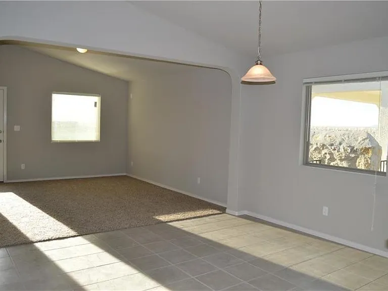 11217 Stockyard Dr — Photo 5