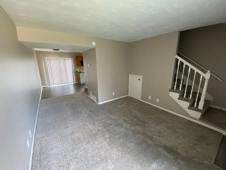 Southdale Square Apartments — Photo 265