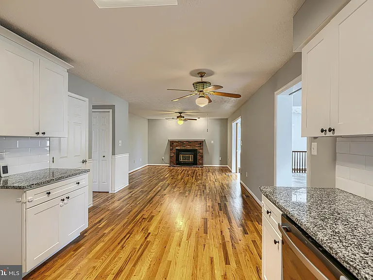 8301 Whitebark Ct — Photo 9