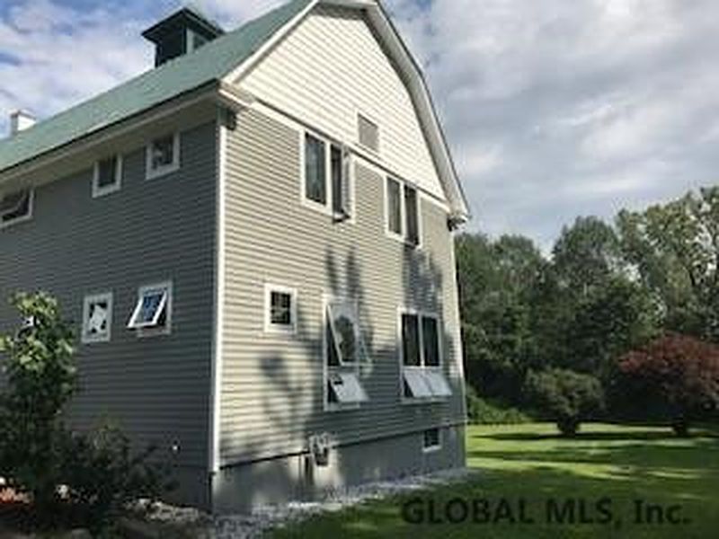 3rd image of 26 NELSON AV