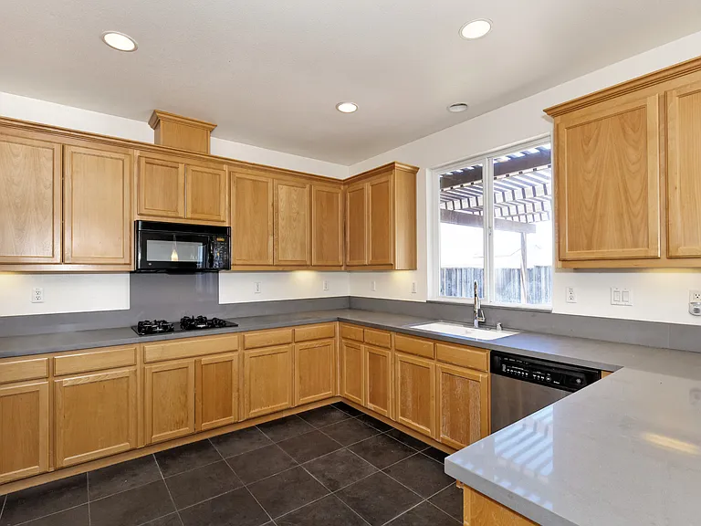 3335 Park Ridge Dr — Photo 13
