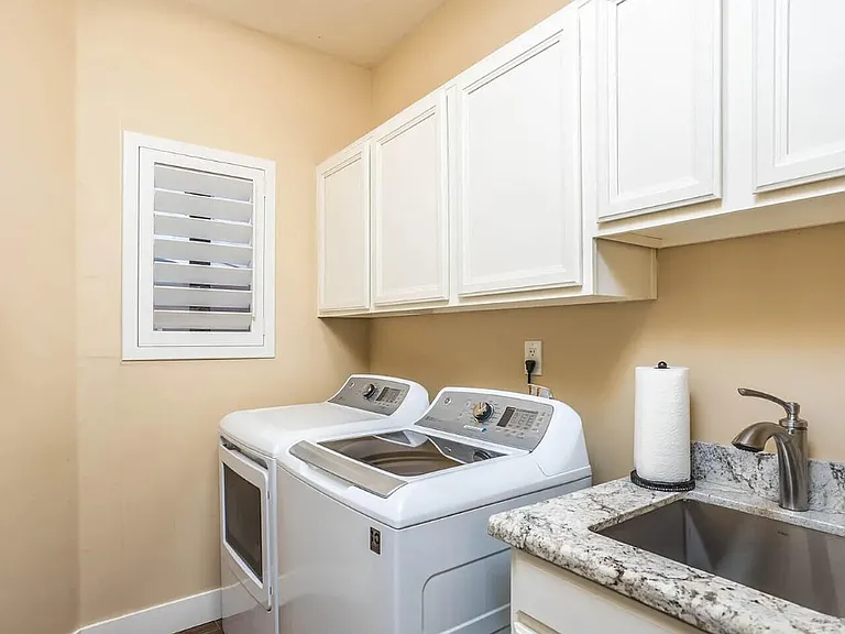 8331 E Cactus Wren Rd — Photo 18