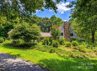 440 Rickel Dr, Hendersonville, NC 28739