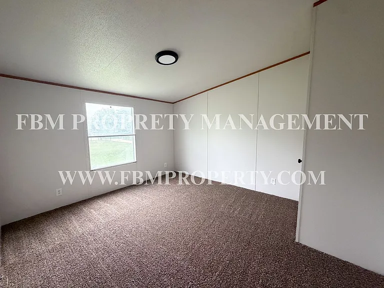 1075 Pluto Rd — Photo 12