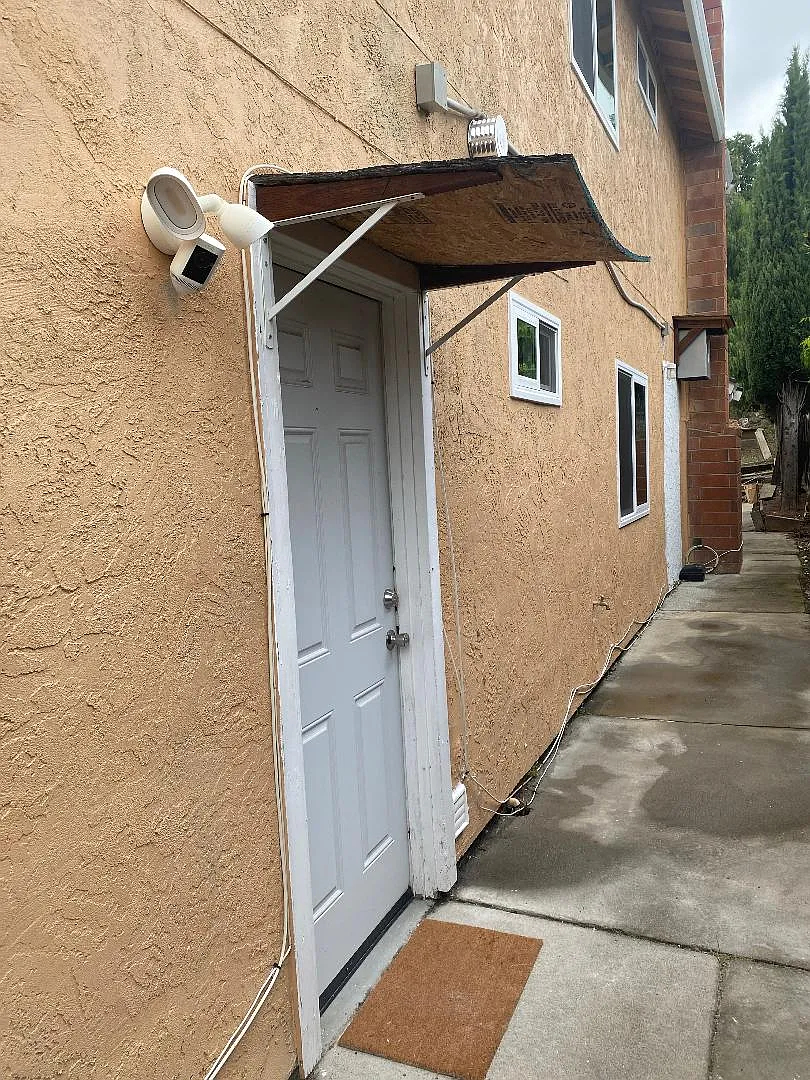 2 bed, 900 sqft, $2,200 — Photo 2