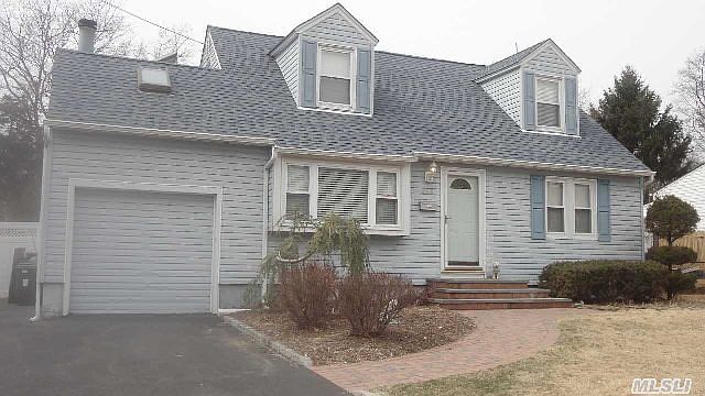 1st image of 268 Schoenfeld Blvd