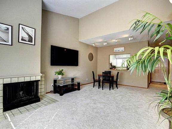 4th image of 4671 Albany Cir APT 140