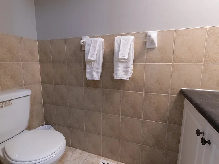 7591 Scholfield Rd — Photo 26