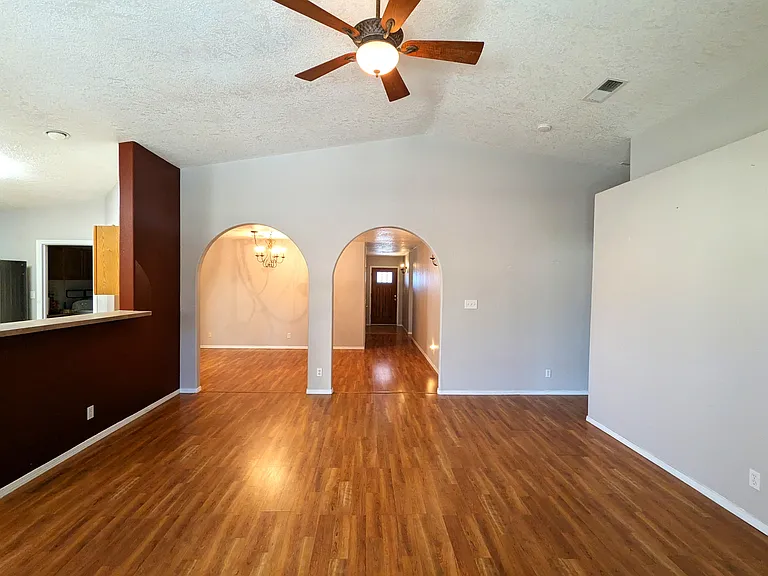 4653 Bismark Hills Way NE — Photo 3