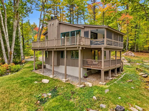 13 Top Hill Road, Bridgton, ME 04009