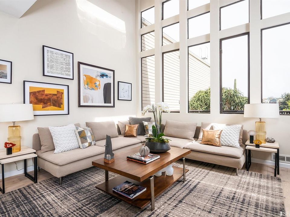1st image of 721 De Haro St