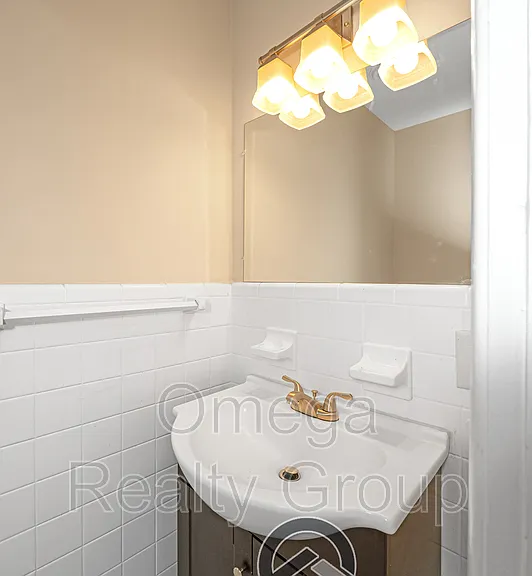 1265 Adell St — Photo 25