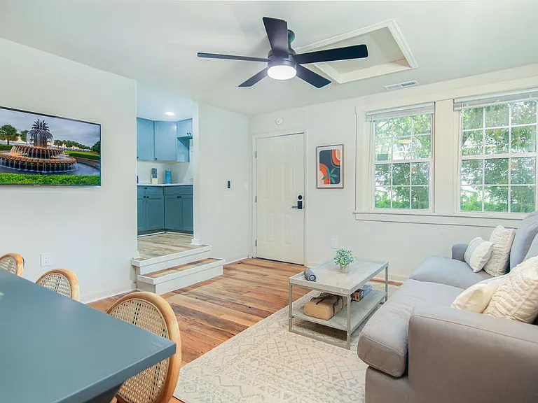 4208 S Rhett Ave #E — Photo 9