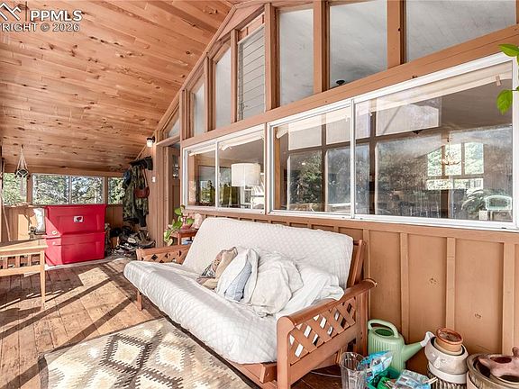 3rd image of 44 Anderson Rd