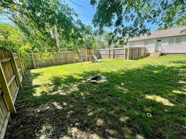 fayetteville-arkansas-2063368769 picture