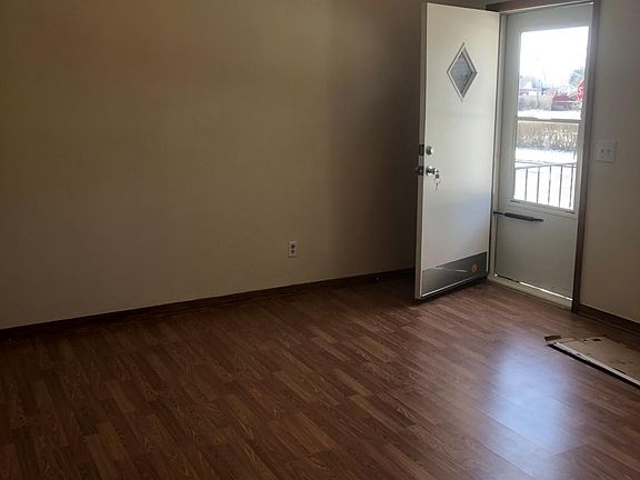 3rd image of 458 Devitt Ave #B