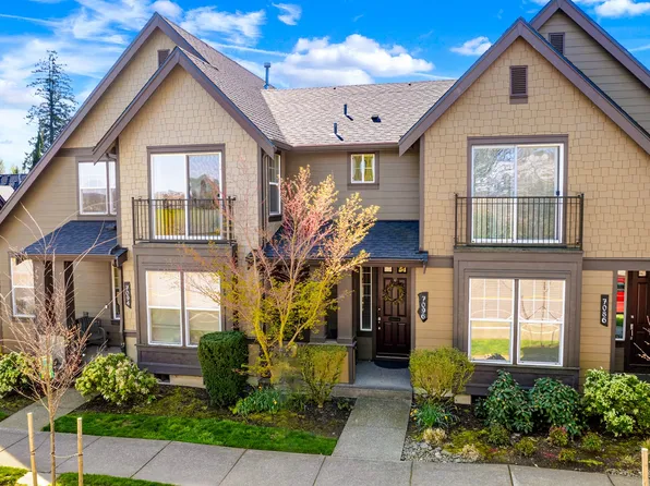 7096 NE Cherry Dr, Hillsboro, OR 97124