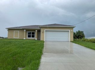 1215 S Capri Ct, Labelle, FL 33935