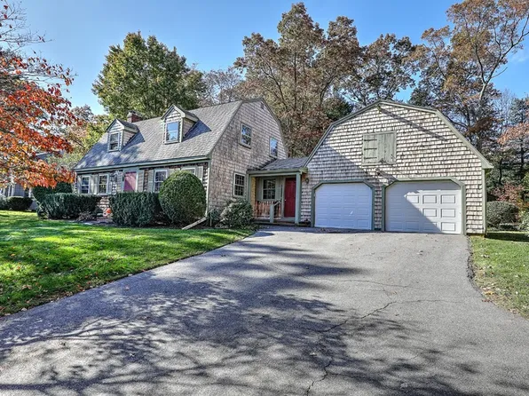 316 Swanee Dr, Dighton, MA 02715