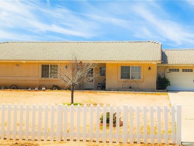 8274 Corona Ave, Hesperia, CA, 92345