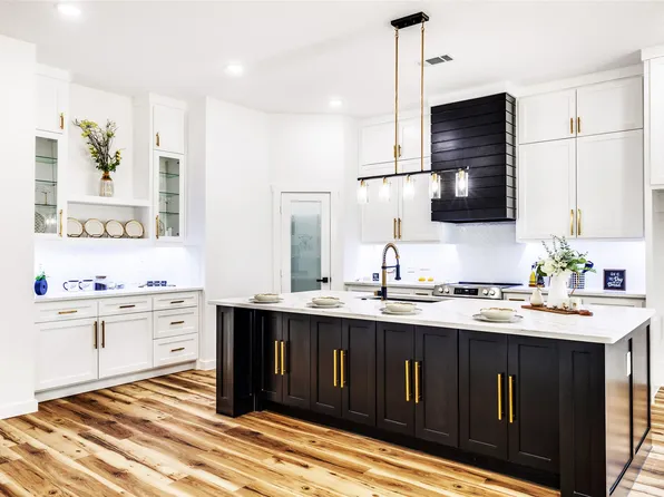 8808 Us Highway 69, Lone Oak, TX 75453