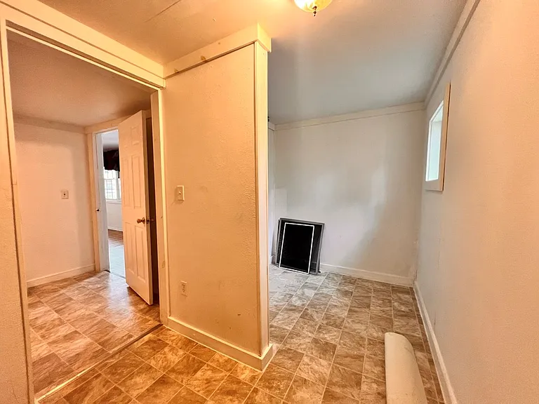 107 Summit St — Photo 32