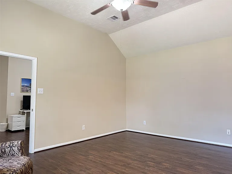 6106 Brookmall Dr — Photo 15