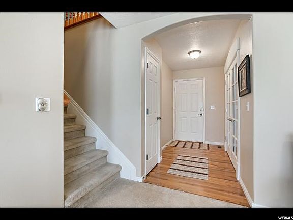 2nd image of 10414 N Bayhill Dr