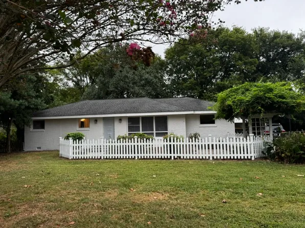 1518 Stonewall Blvd, Murfreesboro, TN 37130