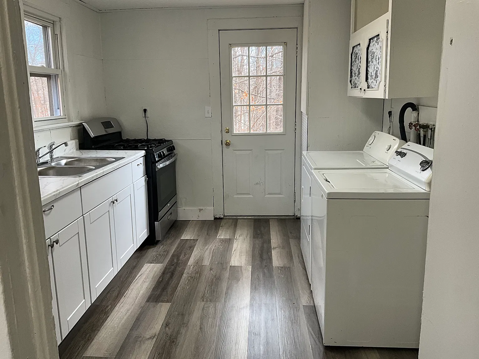 4 bed, 1.5 bath, 1195 sqft, $2,350 — Photo 3